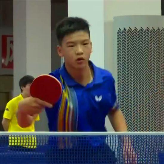 乐部之间